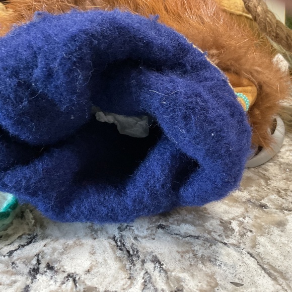 Moose hide Inuit boots - Picture 4 of 6